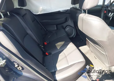 2017 Subaru Outback 2.5I Limited z USA, uszkodzony, nr VIN 4S4BSANC8H3419909